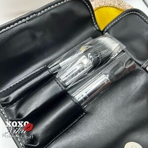 BH Cosmetics Face Essential To Go 3 Piece Brush Set